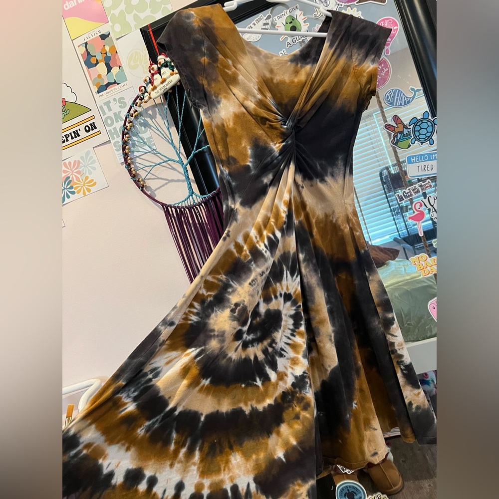 Black and brown tie dye dress!